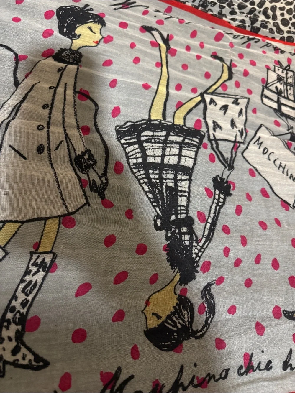 Moschino extra large